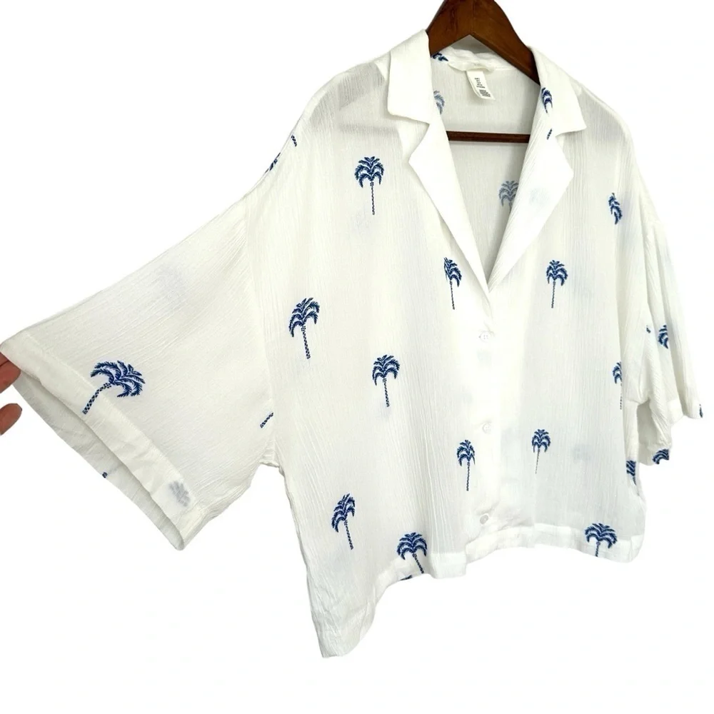 H&M  button down shirt, cropped & oversized, with dolman cut 3/4 sleeves - Picture 6 of 10